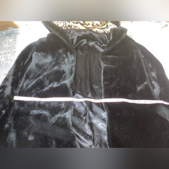 Vintage Velvet Hooded Opera Coat/ Cape - Picture 5 of 16